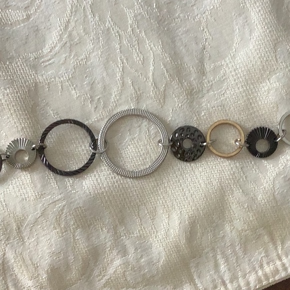 Lia Sophia Necklace - Picture 4 of 5